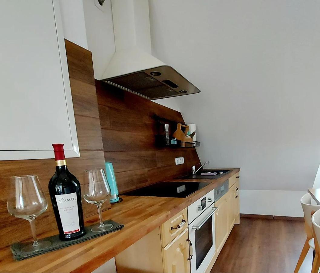 Hochwertige Ferienwohnung Direkt Am Wasser Mit Balkon Грайфсвалд Екстериор снимка